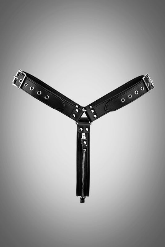 THE SOVEREIGN COLLECTION: LEATHER STRAP ON HARNESS