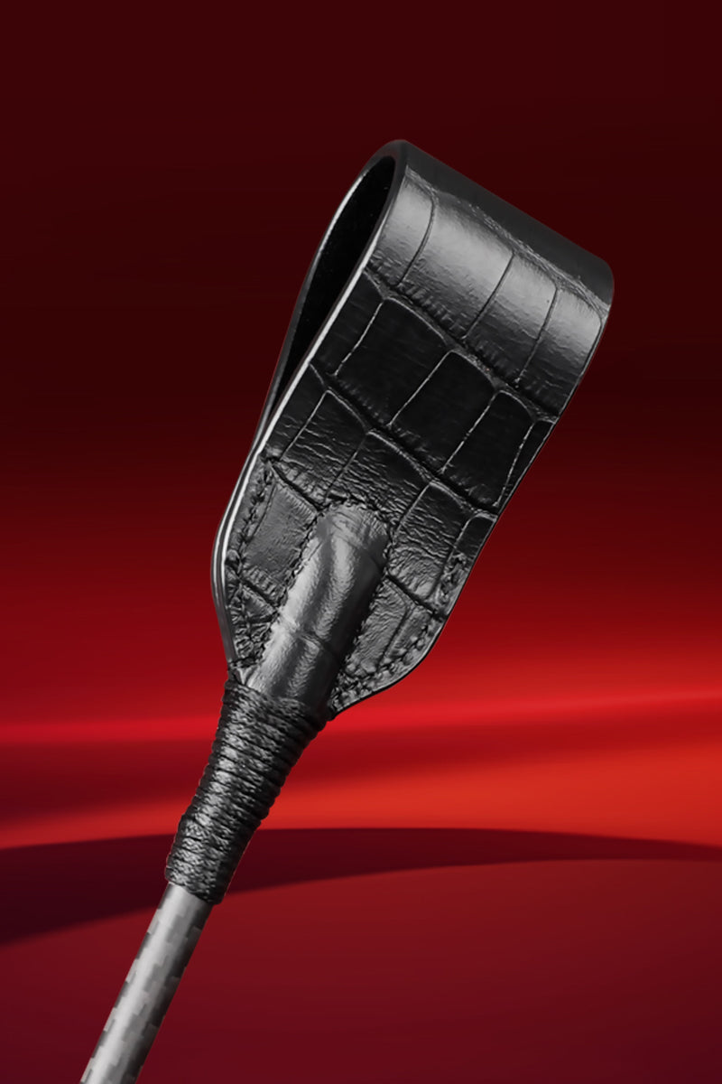 SOVEREIGN COLLECTION: LEATHER RIDING CROP