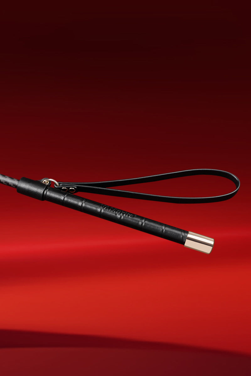 SOVEREIGN COLLECTION: LEATHER RIDING CROP