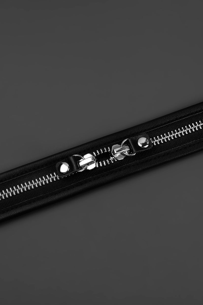 THE SOVEREIGN COLLECTION: LEATHER STRAP ON HARNESS